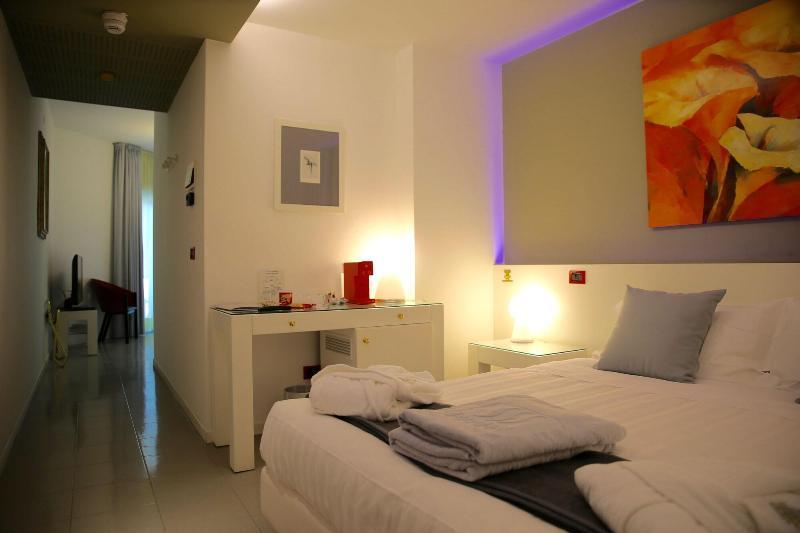 Monaco Suites Hotel Lignano Sabbiadoro Eksteriør bilde