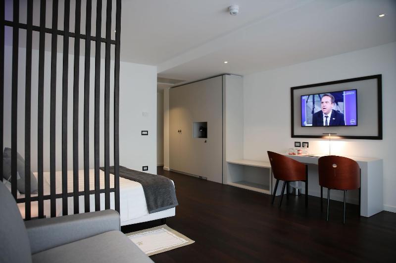 Monaco Suites Hotel Lignano Sabbiadoro Eksteriør bilde