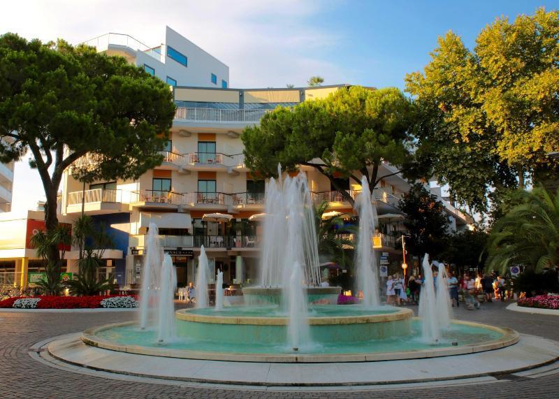 Monaco Suites Hotel Lignano Sabbiadoro Eksteriør bilde