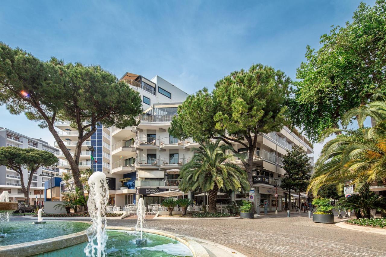 Monaco Suites Hotel Lignano Sabbiadoro Eksteriør bilde