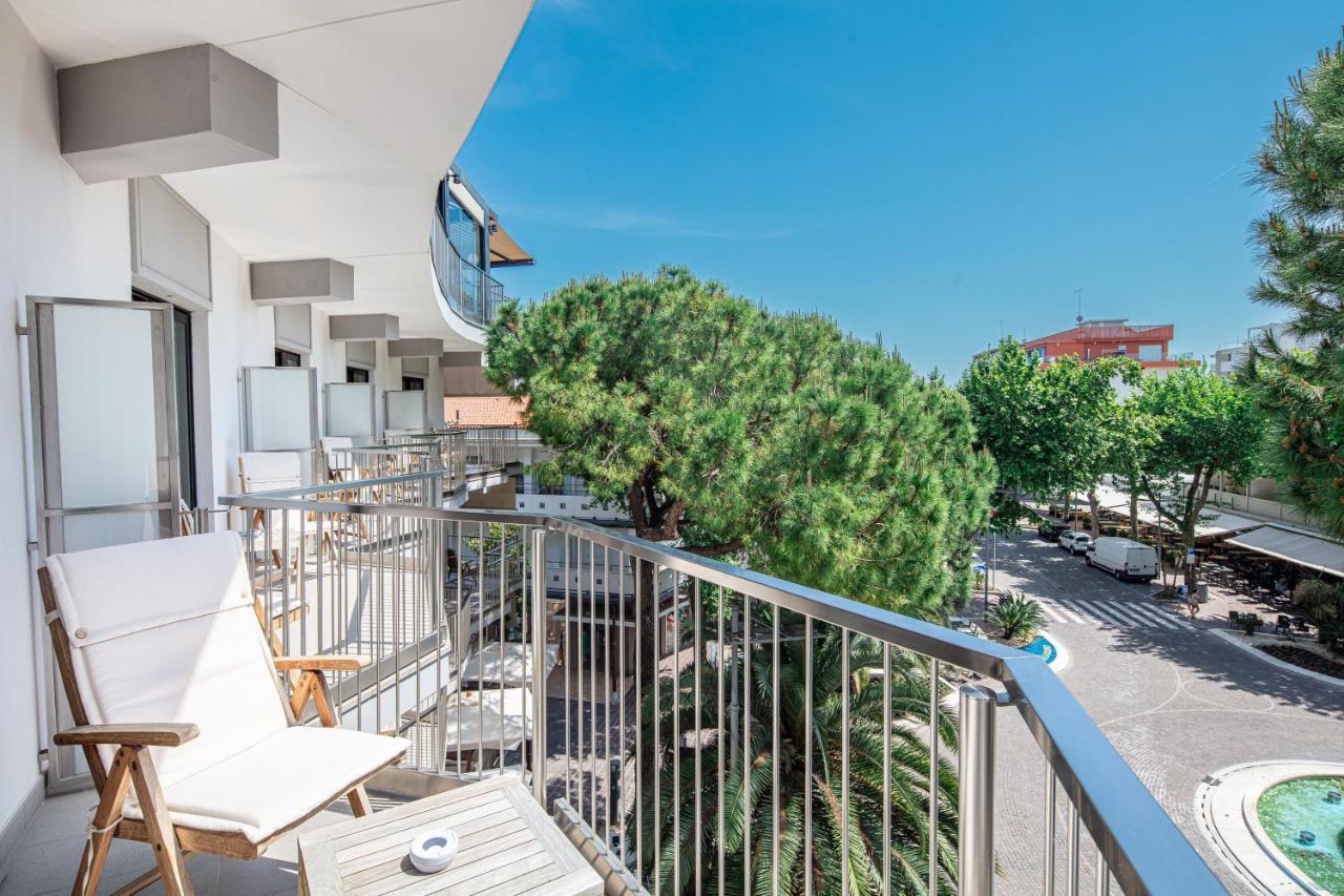 Monaco Suites Hotel Lignano Sabbiadoro Eksteriør bilde
