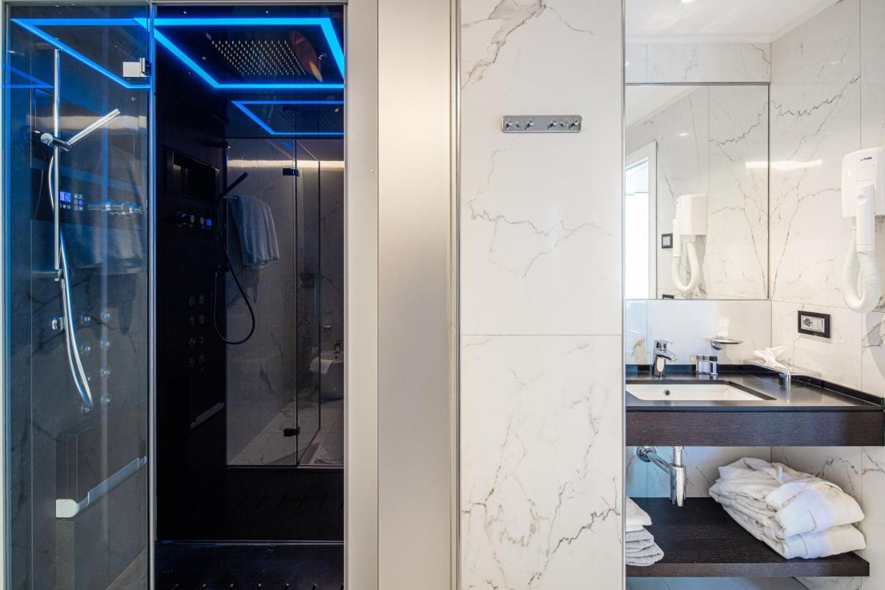 Monaco Suites Hotel Lignano Sabbiadoro Eksteriør bilde