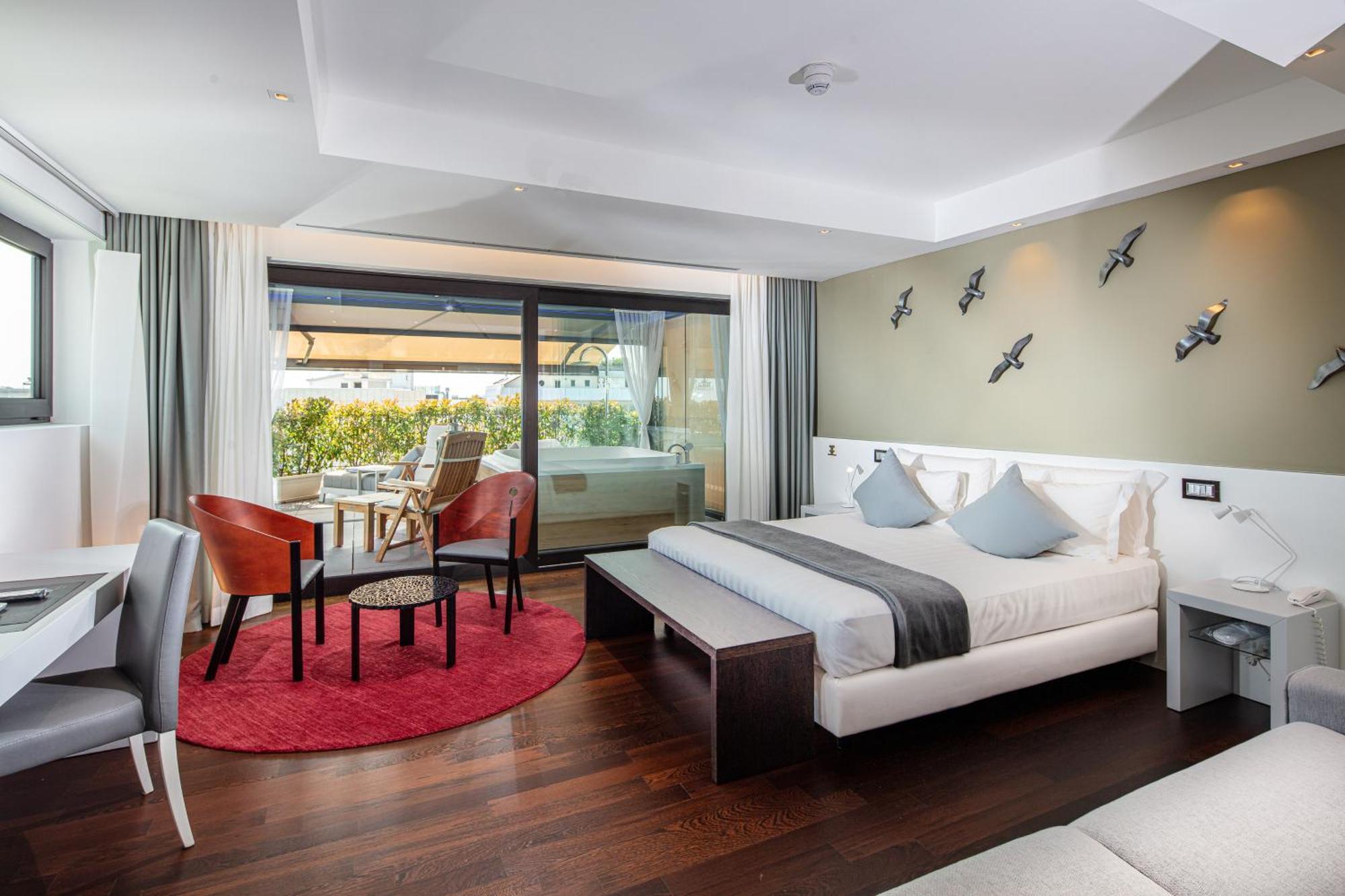 Monaco Suites Hotel Lignano Sabbiadoro Eksteriør bilde
